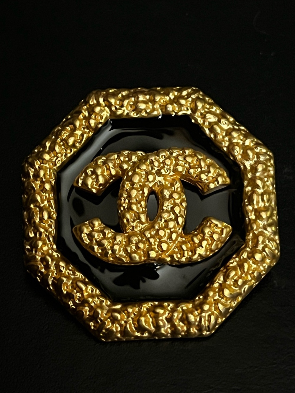 Double C Designer Vintage Octagon Black Gold Tone Letter Logo Brooch